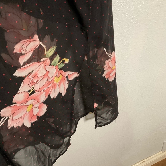 Gilli Kaftan Duster Length 3/4 Sleeve Black Floral One Size Pocket Front - Picture 6 of 8